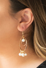 Load image into Gallery viewer, Paparazzi - New York Attraction - Gold Earrings
